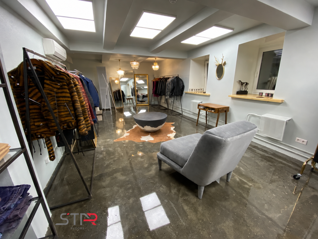 Show Room, Малый Кисельный пер (1)
