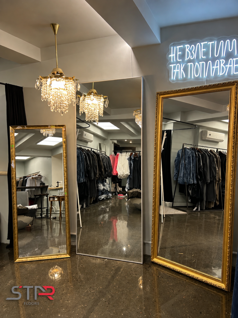 Show Room, Малый Кисельный пер (4)